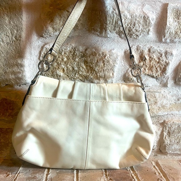 Coach Soho Ivory/Gold Pleated Buckle Flap Leather Shoulder Bag F17217 - Picture 3 of 8